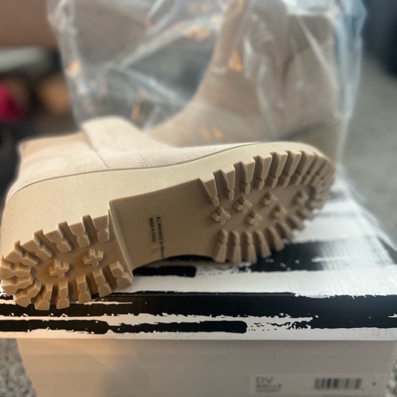 Womens Dolce Vita boots 6 - Picture 2 of 3